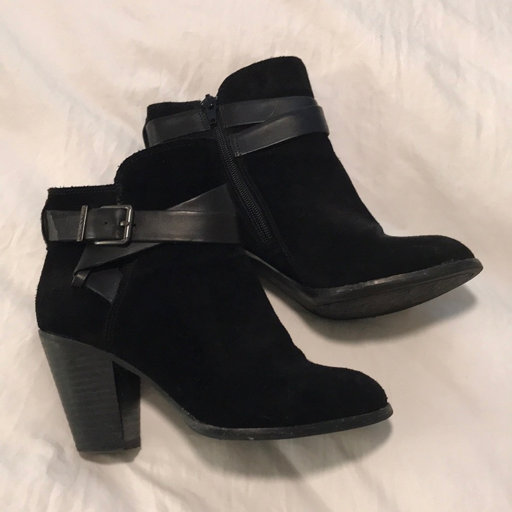 Gianni Bini Black Suede Bootie with Zipper